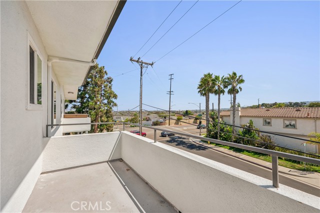 Detail Gallery Image 28 of 36 For 415 S Prospect Ave #306,  Redondo Beach,  CA 90277 - 2 Beds | 1/1 Baths