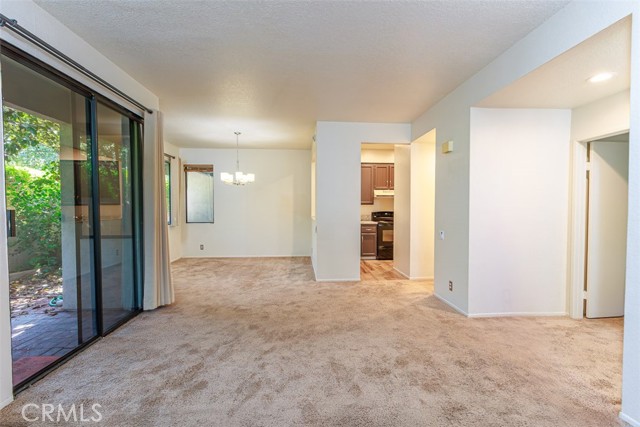 Detail Gallery Image 6 of 33 For 5744 E Creekside Ave #60,  Orange,  CA 92869 - 2 Beds | 1 Baths