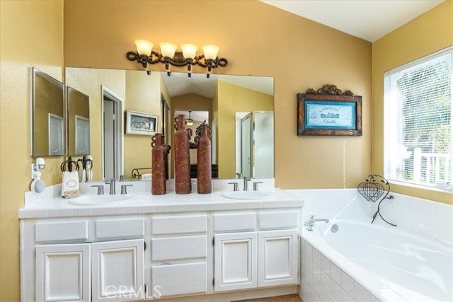 Detail Gallery Image 21 of 54 For 42332 Camino Merano, Temecula,  CA 92592 - 5 Beds | 3 Baths