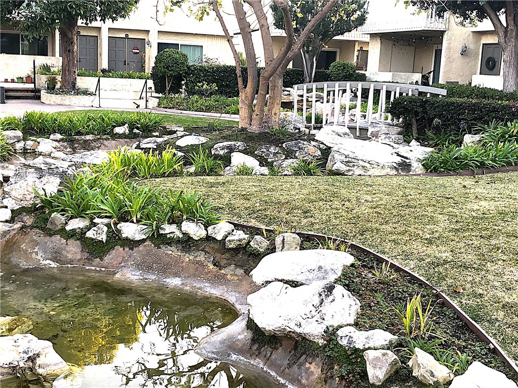 https://media.crmls.org/medias/39ad9ed6-9161-46b9-8afe-cf2ef6ab56f8.jpg?preset=X-Large