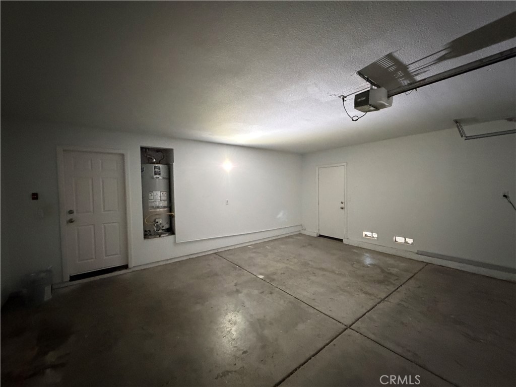 https://media.crmls.org/medias/39ae2c31-d51e-4b7a-8b82-751848b7dfe1.jpg?preset=X-Large