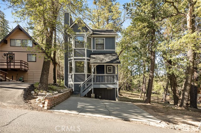 33133 Ridge Road, Arrowbear CA: https://media.crmls.org/medias/39aea748-ea4c-4341-b5a1-f9ba28bd5e3c.jpg