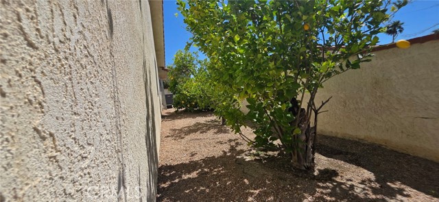 Image 4 of 32 For 9839 9839 Warwick Dr