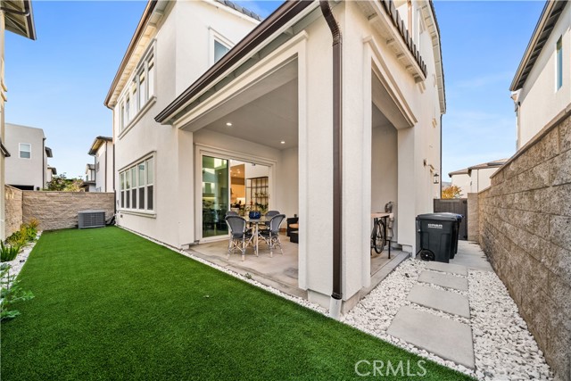 151 Fremont, Lake Forest CA: https://media.crmls.org/medias/39aeda82-3931-45ef-958e-a7bd6c431bb1.jpg