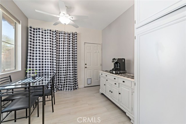 Detail Gallery Image 12 of 33 For 39211 Turtle Bay #D,  Murrieta,  CA 92563 - 3 Beds | 2/1 Baths