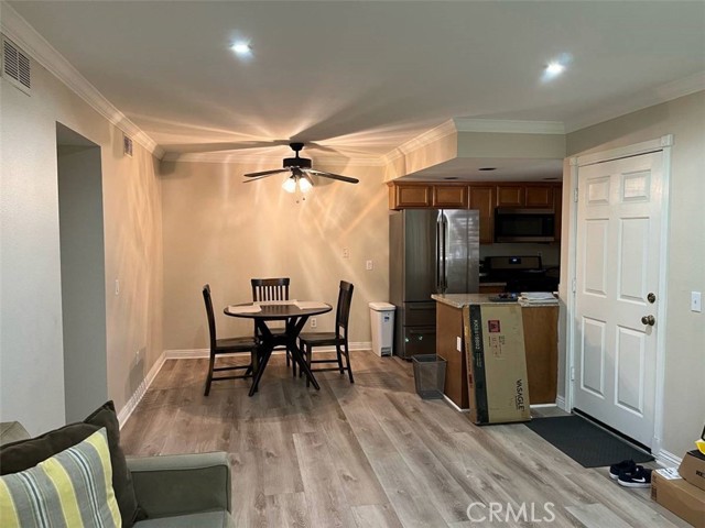 Image 1 of 6 For 1144 Blaine Street 104