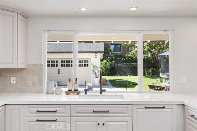 Detail Gallery Image 5 of 22 For 285 Sierks Street, Costa Mesa,  CA 92627 - 5 Beds | 3 Baths