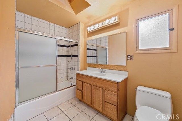 Detail Gallery Image 22 of 38 For 16412 Bixler Ave, Paramount,  CA 90723 - 2 Beds | 1 Baths