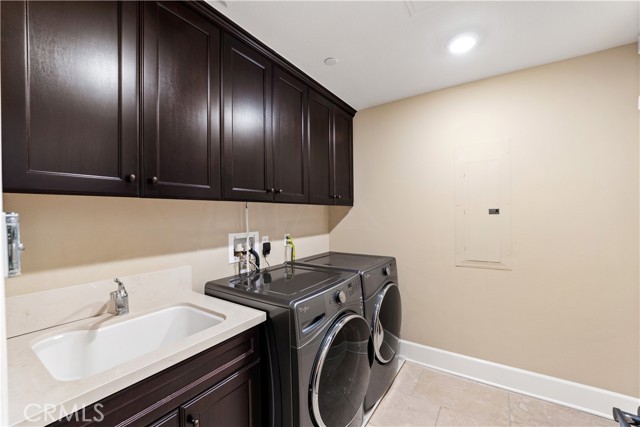 Detail Gallery Image 24 of 29 For 23500 Park Sorrento #C41,  Calabasas,  CA 91302 - 3 Beds | 3/1 Baths