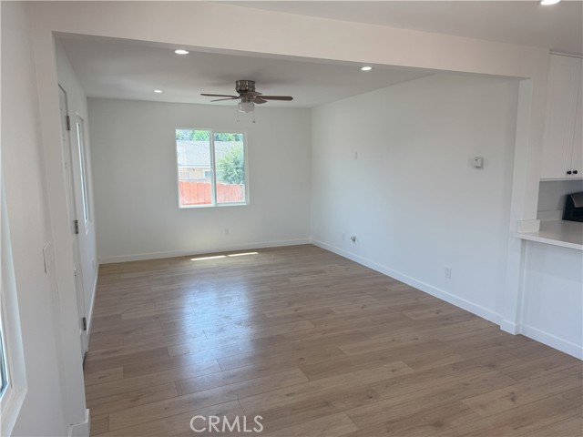 315 S Walnut Avenue, Placentia CA: https://media.crmls.org/medias/39b1ccaa-424e-48b1-a28f-7e2cc94fb7fe.jpg