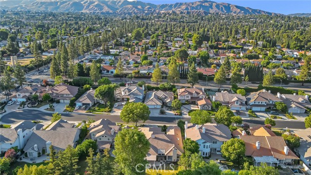 Detail Gallery Image 5 of 55 For 18830 Beechtree Ln, Porter Ranch,  CA 91326 - 5 Beds | 4/1 Baths