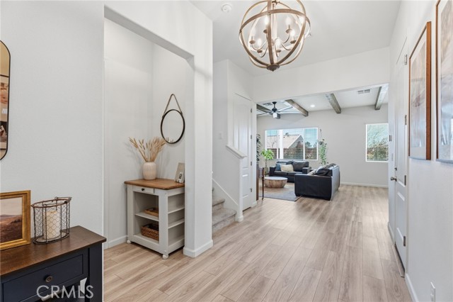 Detail Gallery Image 7 of 59 For 588 Overstone Ave, Madera,  CA 93636 - 5 Beds | 2/1 Baths