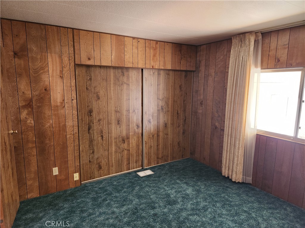 https://media.crmls.org/medias/39b26c62-1614-48f9-98df-c7428e834fae.jpg?preset=X-Large