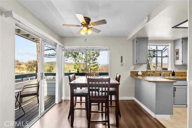 Detail Gallery Image 8 of 19 For 26762 Claudette St #417,  Canyon Country,  CA 91351 - 3 Beds | 2 Baths