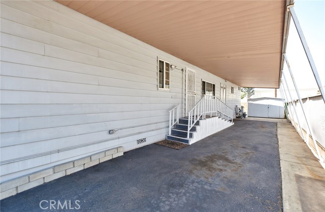 4095 Fruit, La Verne CA: https://media.crmls.org/medias/39b5078d-7089-483a-a6b5-042ad3175975.jpg
