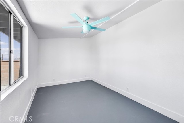 73028 Manana Drive, 29 Palms CA: https://media.crmls.org/medias/39b643f5-ba4b-44d7-8ca6-92b741fe9839.jpg