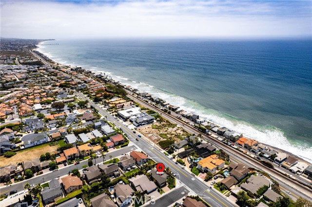 27492 Via Valor, Dana Point CA: https://media.crmls.org/medias/39b66136-16f2-4158-bcd7-8418dde404b9.jpg