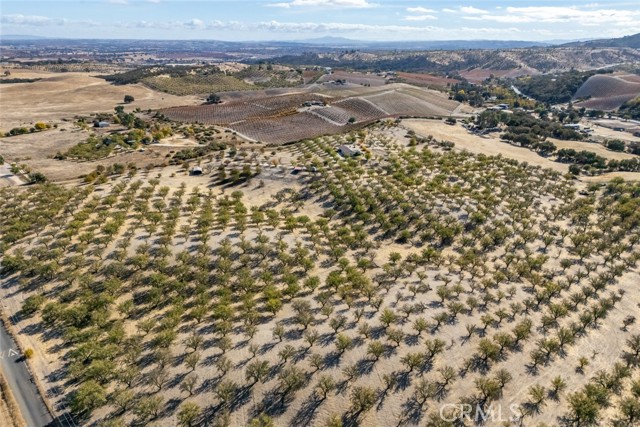 Detail Gallery Image 49 of 54 For 5395 Mustard Creek Rd, Paso Robles,  CA 93447 - 3 Beds | 3 Baths