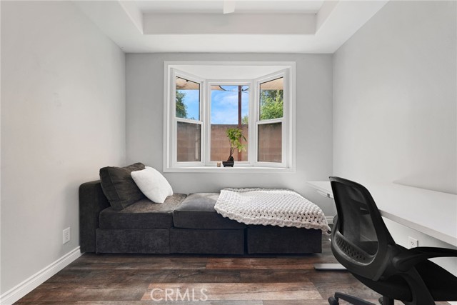 Detail Gallery Image 9 of 46 For 9400 1/2 Noble Ave, North Hills,  CA 91343 - 4 Beds | 3 Baths