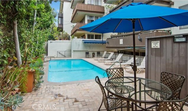 Detail Gallery Image 29 of 32 For 1277 S Beverly Glen Bld #303,  Los Angeles,  CA 90024 - 2 Beds | 2/1 Baths