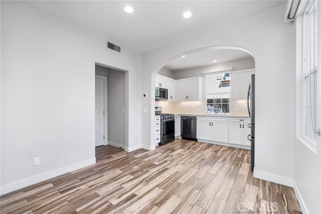 151 Canyoncrest, Irvine CA: https://media.crmls.org/medias/39b7ad10-37fb-4b10-a268-d807cb9a2beb.jpg
