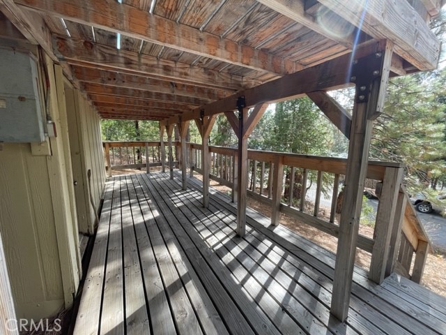 Bottom deck to storage room
