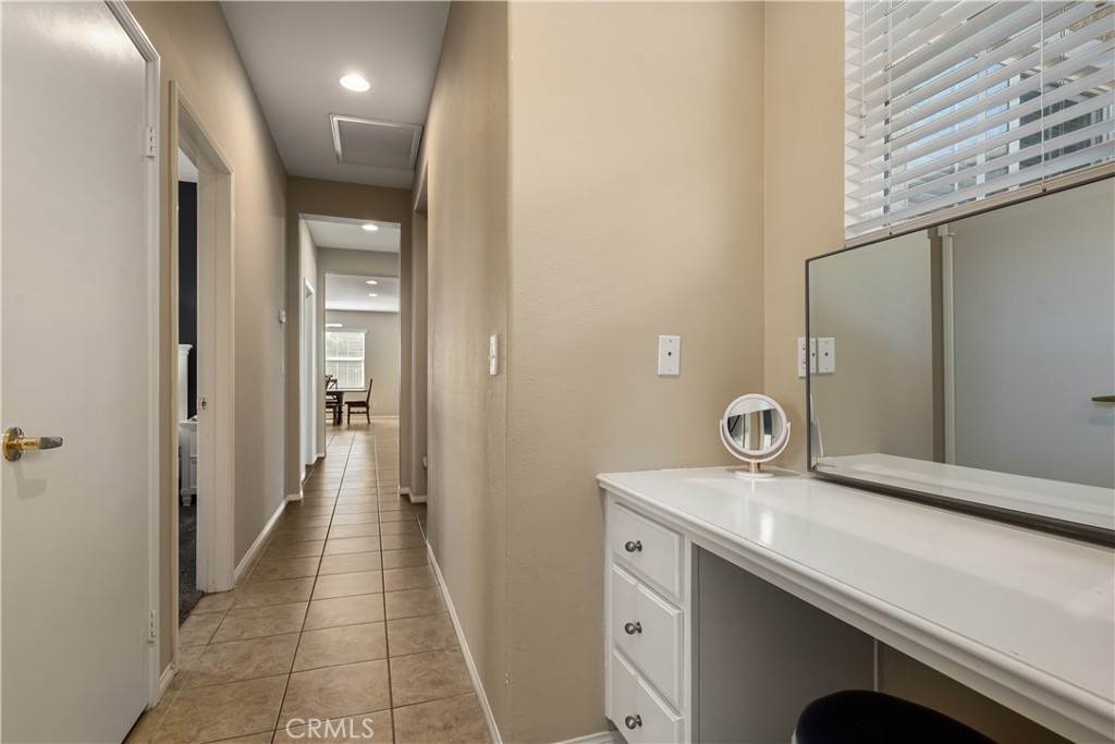 MLS #OC25181692 image #24