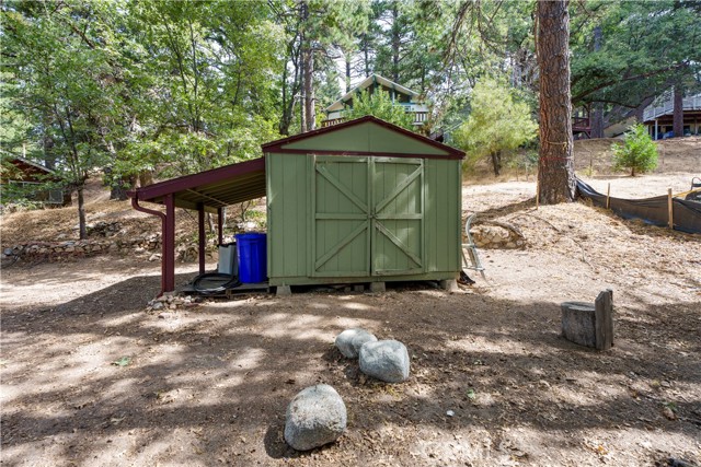 Detail Gallery Image 26 of 30 For 30687 Ferndale Dr, Running Springs,  CA 92382 - 2 Beds | 2 Baths