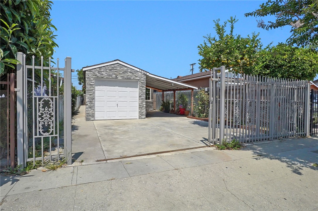 Image 2 for 10737 Gorman Ave, Los Angeles, CA 90059