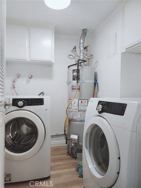 Detail Gallery Image 6 of 16 For 3130 Montrose Ave #102,  La Crescenta,  CA 91214 - 3 Beds | 2/1 Baths