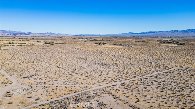 46300 Palos Verdes Road, Newberry Springs CA: https://media.crmls.org/medias/39ba0b46-9f02-4d26-9294-cef90c8d6238.jpg
