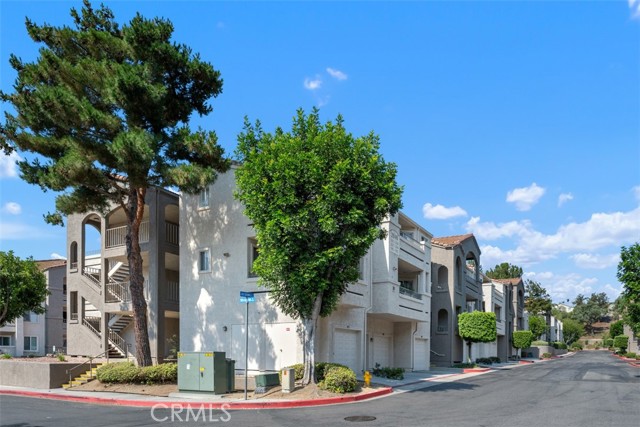 Detail Gallery Image 6 of 39 For 2045 Las Colinas Cir #103,  Corona,  CA 92879 - 1 Beds | 1 Baths