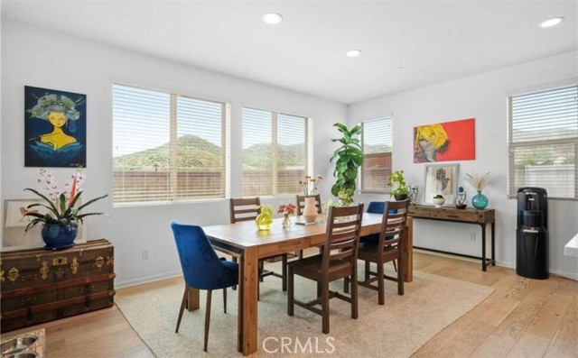 Detail Gallery Image 8 of 36 For 24523 Preston Ct, Lake Elsinore,  CA 92532 - 4 Beds | 3 Baths