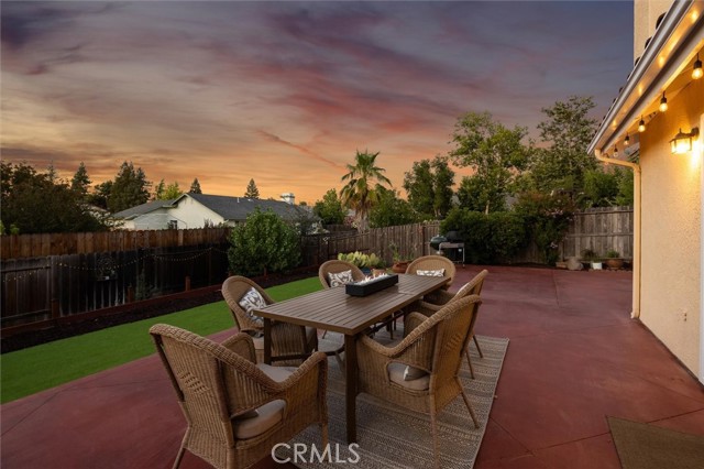 215 Meadowlark Road, Paso Robles CA: https://media.crmls.org/medias/39bb07c4-ed09-4c4c-b919-50881750b2e3.jpg