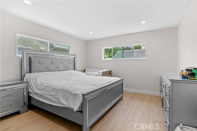 6832 Cantaloupe Avenue, Van Nuys CA: https://media.crmls.org/medias/39bb87ae-b434-449f-8474-80a2e6ed044f.jpg