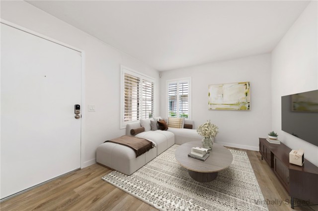 Detail Gallery Image 2 of 36 For 26176 Sanz #C,  Mission Viejo,  CA 92691 - 1 Beds | 1 Baths