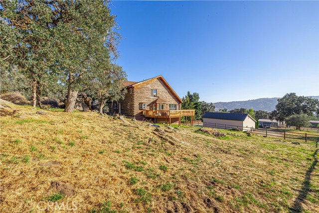 Detail Gallery Image 8 of 63 For 24401 Serra Pl, Tehachapi,  CA 93561 - 4 Beds | 3/1 Baths