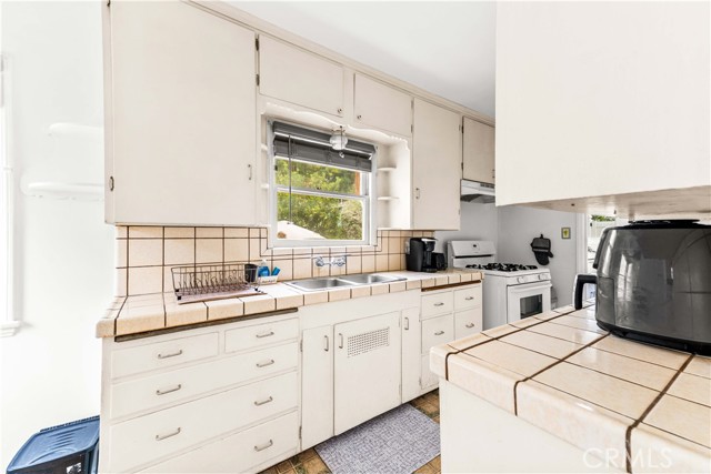 Detail Gallery Image 14 of 23 For 13417 Maulsby Dr, Whittier,  CA 90602 - 2 Beds | 1 Baths