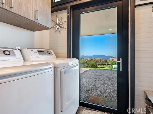 Detail Gallery Image 25 of 62 For 10875 Pacific View Dr, Malibu,  CA 90265 - 2 Beds | 2 Baths