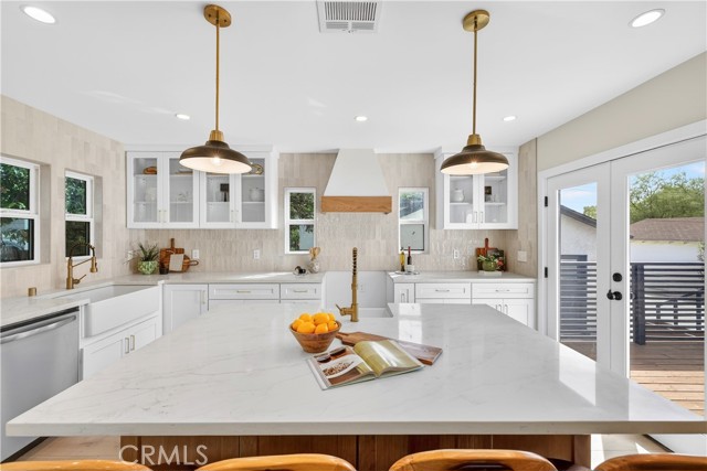 Detail Gallery Image 12 of 60 For 650 Marylind, Claremont,  CA 91711 - 6 Beds | 2/1 Baths