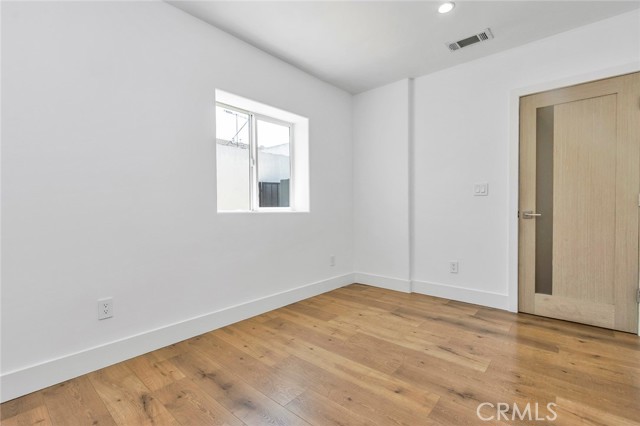 6015 Laurelgrove Avenue, North Hollywood CA: https://media.crmls.org/medias/39bcca74-4608-4dd9-97a5-242851b00964.jpg