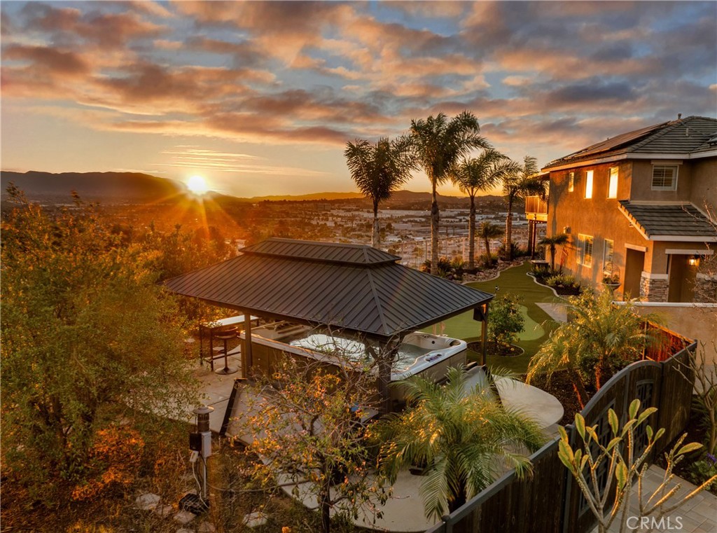 16123 Setting Sun Circle