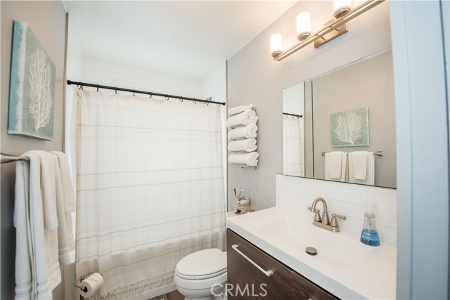 17021 7th Street, Sunset Beach CA: https://media.crmls.org/medias/39bdeca0-36fb-4250-8071-d0eaf0dc4656.jpg