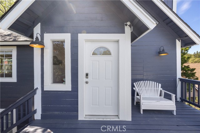28833 Manitoba Drive, Lake Arrowhead CA: https://media.crmls.org/medias/39be121e-264d-4e39-af83-147f32db22a6.jpg