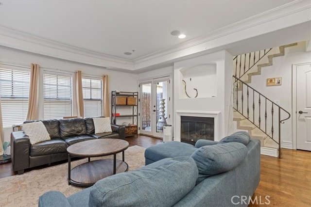 Detail Gallery Image 10 of 31 For 12026 Hoffman Steet #101,  Studio City,  CA 91604 - 3 Beds | 3 Baths