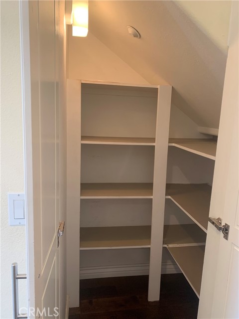 1740 Pierce Lane, Placentia CA: https://media.crmls.org/medias/39bf2b14-6a16-4ec8-abbc-f5086cd45c9b.jpg