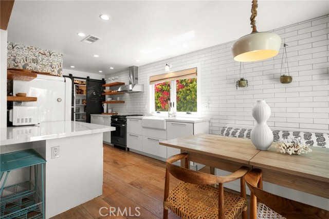 125 Broadway, Redondo Beach, California 90277, 3 Bedrooms Bedrooms, ,2 BathroomsBathrooms,Residential,For Sale,Broadway,SB26087245