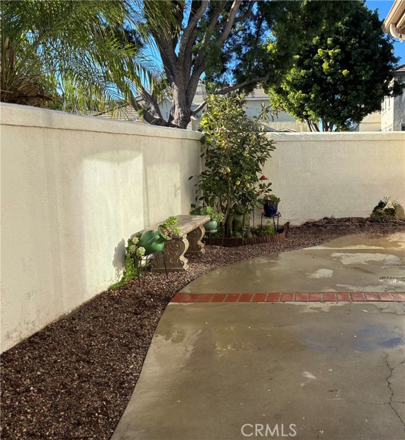 56 Seacountry Lane, Rancho Santa Margarita CA: https://media.crmls.org/medias/39bfa103-880c-468a-a465-68d527a58800.jpg