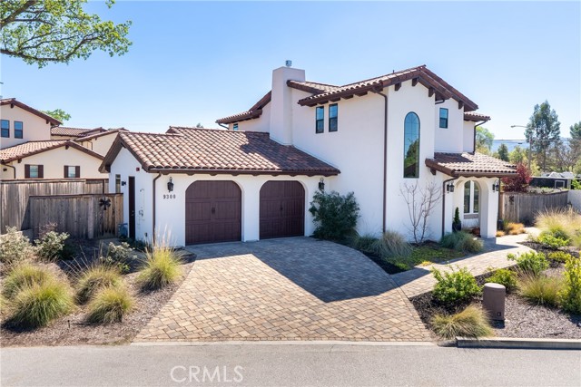 Detail Gallery Image 2 of 49 For 9300 via Castillo, Atascadero,  CA 93422 - 4 Beds | 2/1 Baths