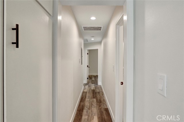 402 E Glendale Drive, Orange CA: https://media.crmls.org/medias/39bfb478-145f-47a8-b4d4-dda0e1f96502.jpg